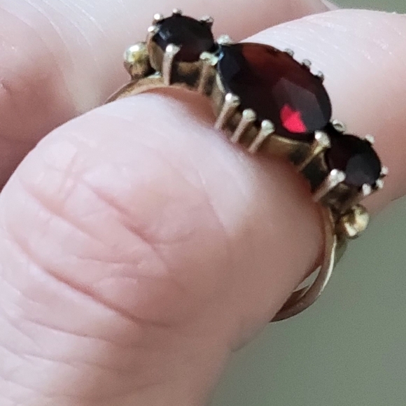 Antique Bohemian Garnet Ring✨️ - Picture 5 of 8